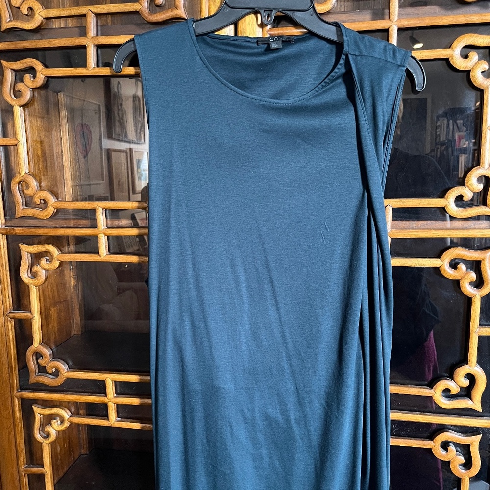 COS (S) draped, asymmetrical, body-con, cotton-blend dress, EUC, marine blue.